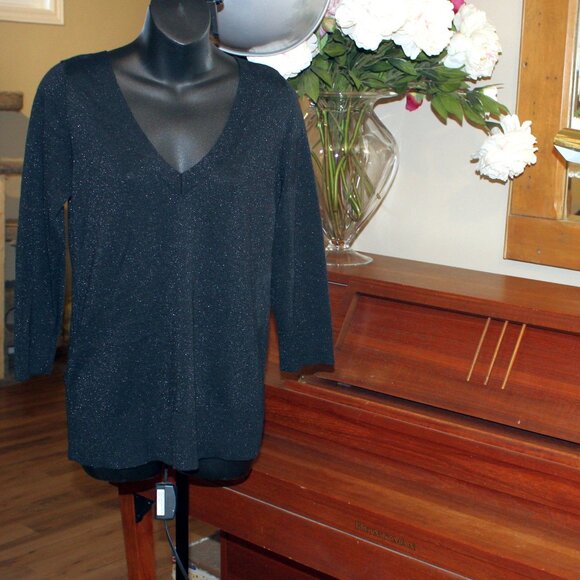Shimmering Black Metallic Lightweight Sweater - Picture 1 of 3